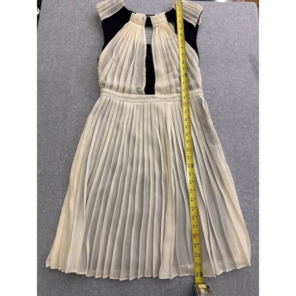Tinley Road Black & Ivory Pleated Dress – Size Medium - Picture 4 of 8